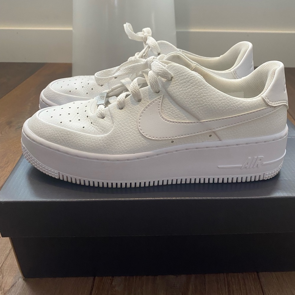 Nike Women’s Air Force 1 Sage Low White/White